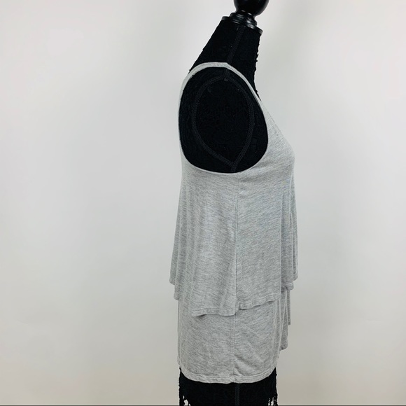 Banana Republic Women's Gray tiered Sleeveless Tank Top Small - Picture 3 of 5
